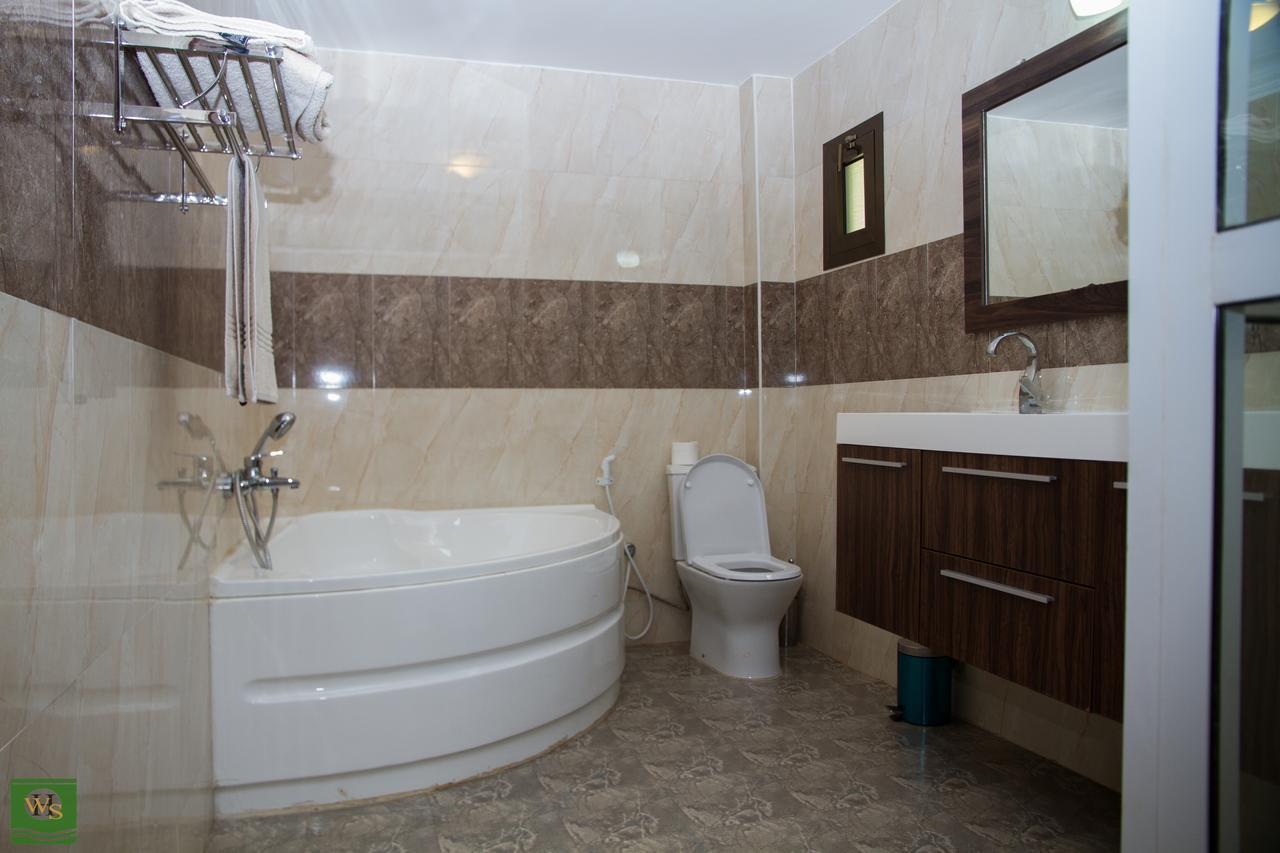 Hotel Wimbi Sun Пемба Екстериор снимка