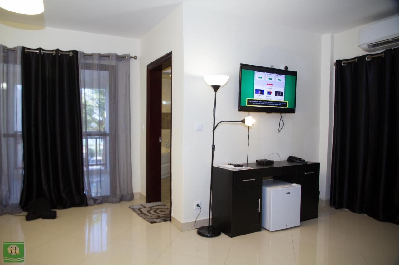 Hotel Wimbi Sun Пемба Екстериор снимка