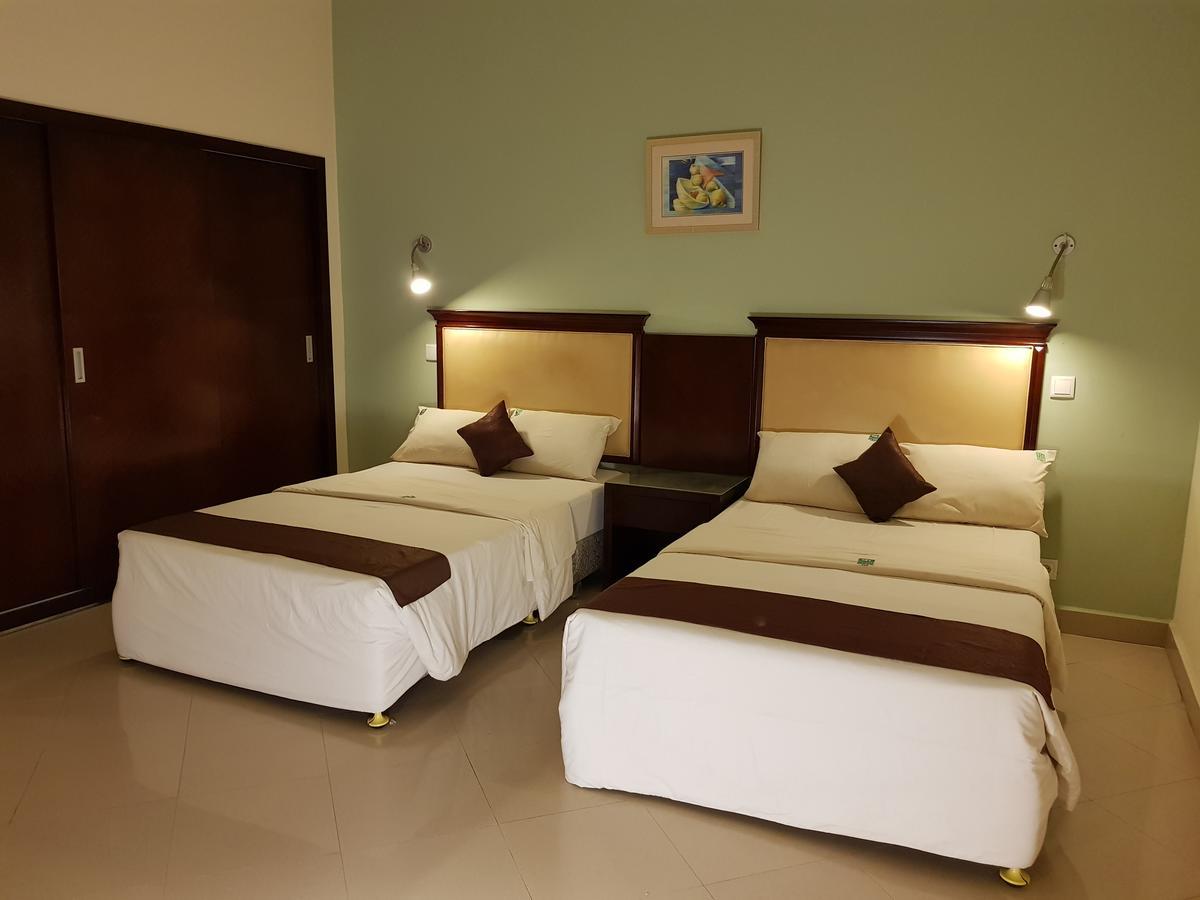 Hotel Wimbi Sun Пемба Екстериор снимка